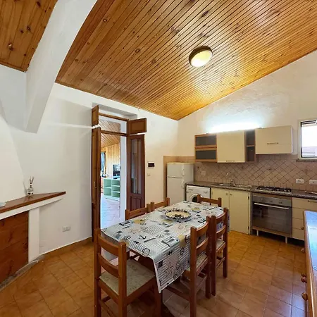 Tour - Residenza Timone Λα Μανταλένα